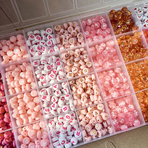 300/840pcs Pink, Red & White, Golden Letter & Heart Acrylic Beads Set - Jewelry Making Kit for DIY Bracelets, Necklaces - Toxic Skullz