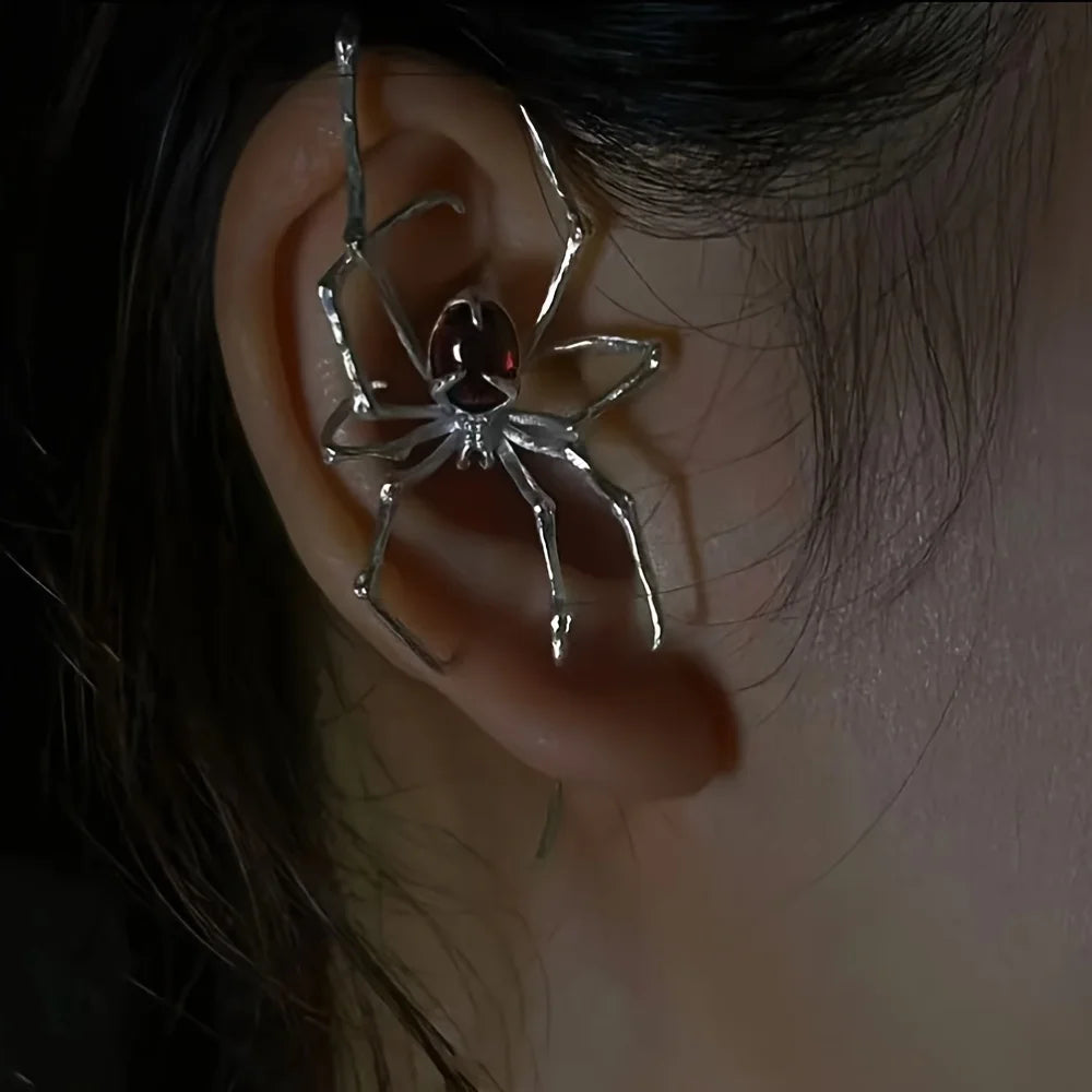 Gothic Spider Crawl Pendant - Toxic Skullz